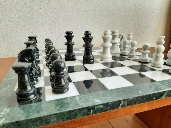 Image 1 of Échiquier vintage en marbre XL et jeux d'échecs vintage en marbre