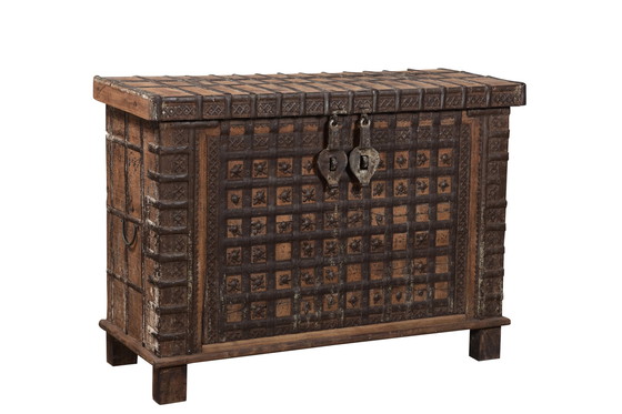 Image 1 of Indian chest with handmade details