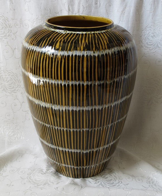 Image 1 of Rockabilly flower vase