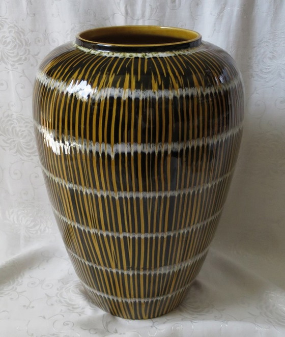 Image 1 of Rockabilly flower vase