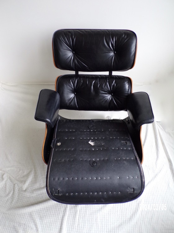 Image 1 of Eames Lounge-Chair by Herman Miller