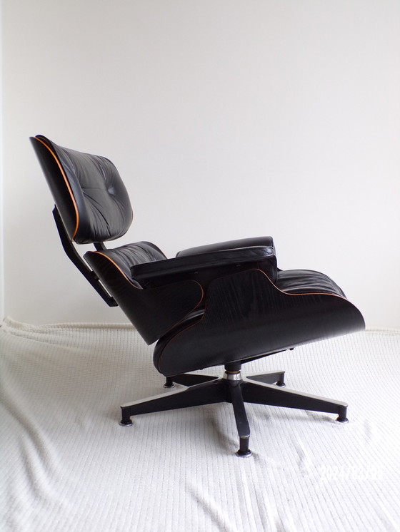 Image 1 of Chaise longue Eames par Herman Miller