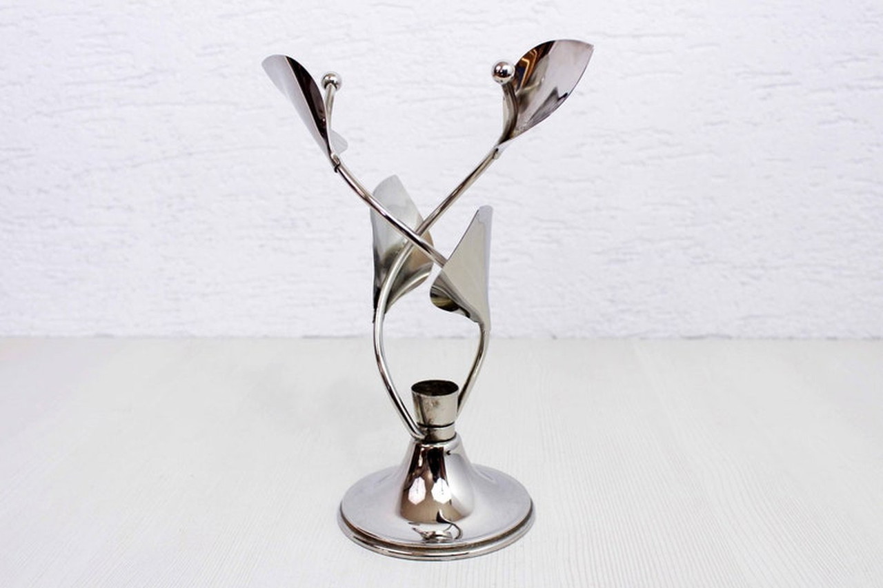 Hermoso candelabro de metal cromado de los años 70/80.
