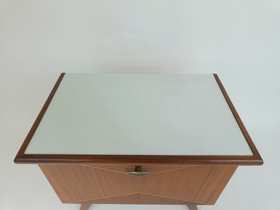 Image 1 of Table de chevet vintage