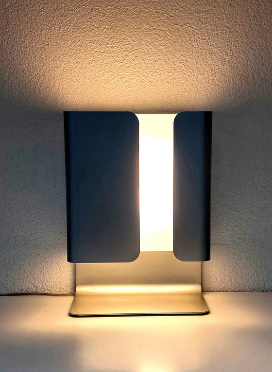 Image 1 of Design Philips table lamp