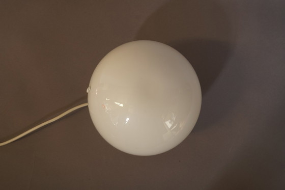 Image 1 of Lampada da tavolo vintage bianca da architetto, anni '70