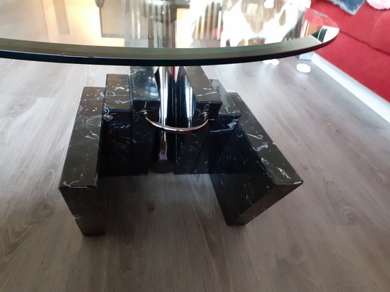 Image 1 of Table basse avec plateau en verre et base en marbre