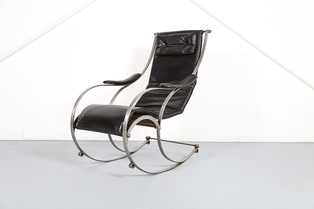 Vintage rocking chair Peter Cooper for RW Winfield | €1,250 | Whoppah