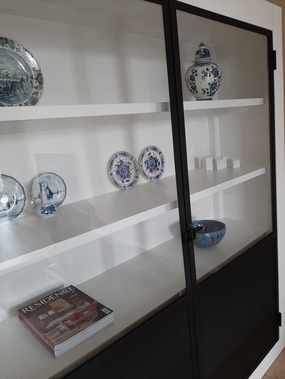 Image 1 of Modern display cabinet