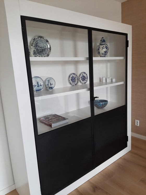 Image 1 of Modern display cabinet