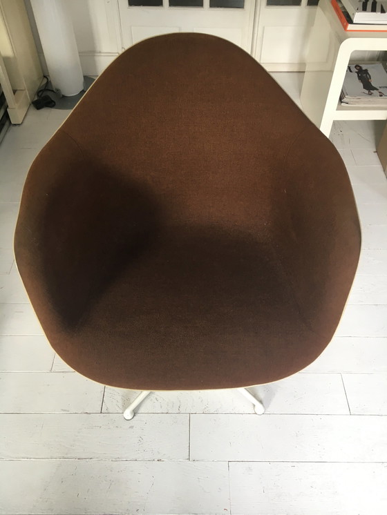 Image 1 of Fauteuil DAX de Charles et Ray Eames.