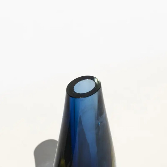 Image 1 of Vintage teardrop vase in blue "Sommerso" Murano glass, Flavio Poli style