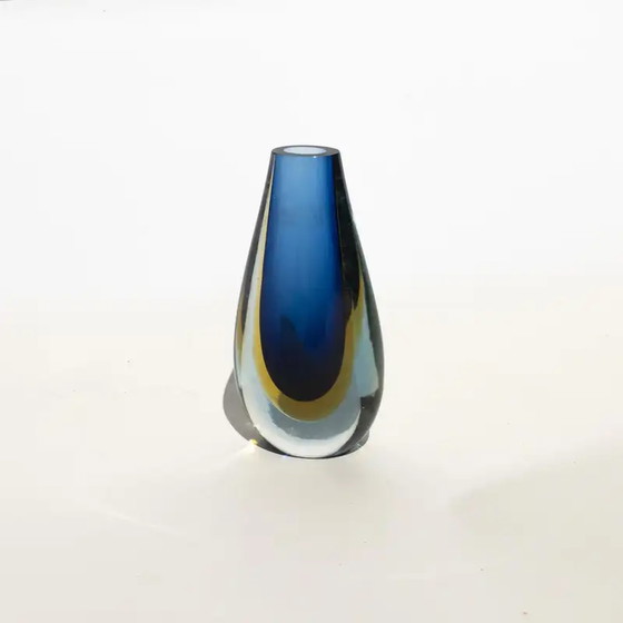 Image 1 of Vintage teardrop vase in blue "Sommerso" Murano glass, Flavio Poli style