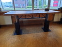 Sturdy Legs Desk adjustable in height