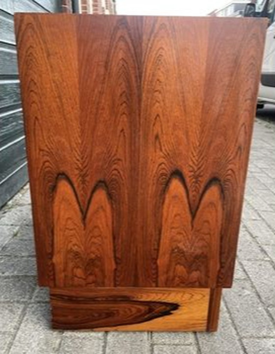 Image 1 of Rosewood 4-drawer chest of drawers with beautiful appearance