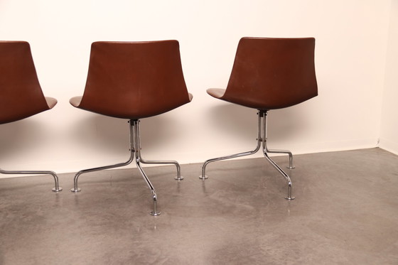 Image 1 of 4x BO - EX model BO611 swivel chairs