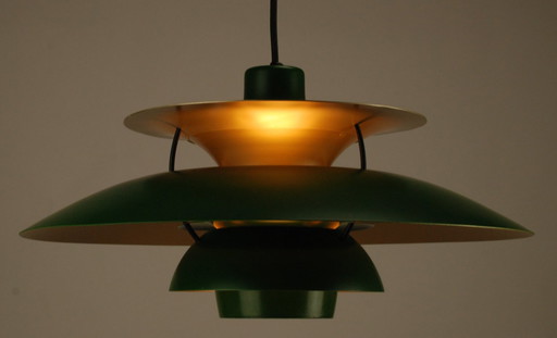 Louis Poulsen PH5 hanging lamp green/gold