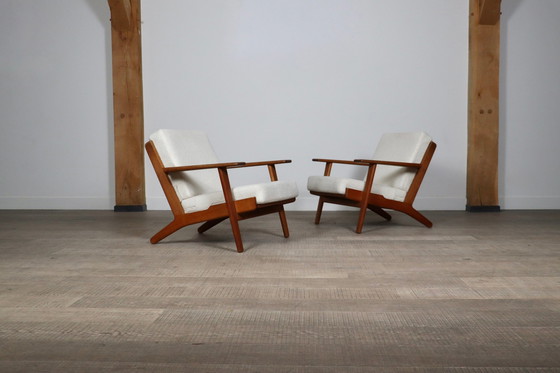 Image 1 of Pair Of GE290 Armchairs In Bouclé By Hans Wegner For Getama, Denmark, 1950s