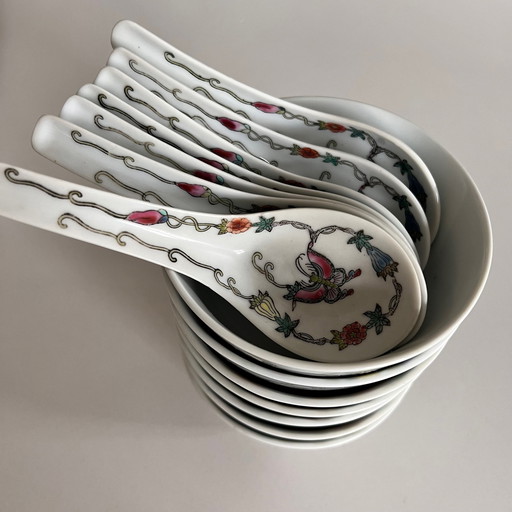 7x Chinese soup bowls + spoons