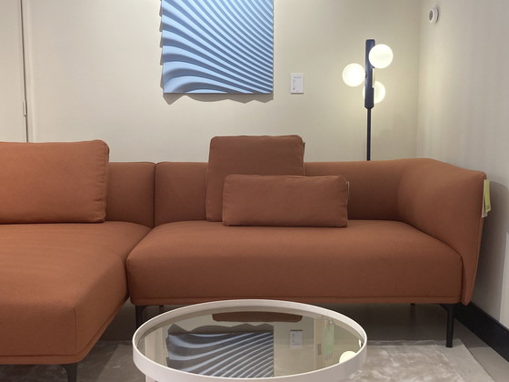 Image 1 of FEST sofa: Aku Divan + 2 seater, including 3 cushions - Kvadrat - Hero 481.