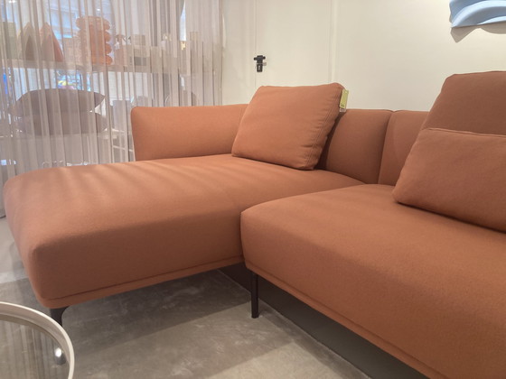 Image 1 of FEST sofa: Aku Divan + 2 seater, including 3 cushions - Kvadrat - Hero 481.