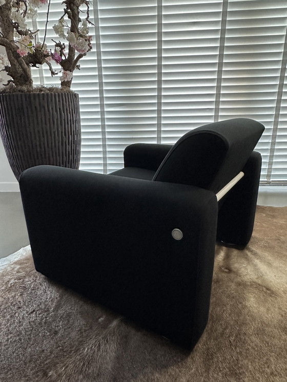 Image 1 of Artifort design armchair