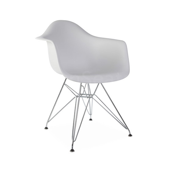 Image 1 of 6 x DAR Eames dining room chairs