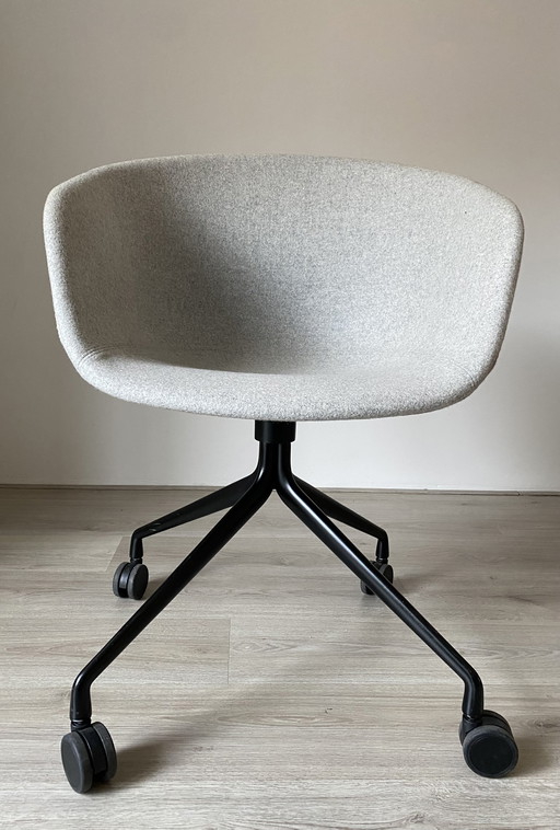 Hay AAC 25 design chair