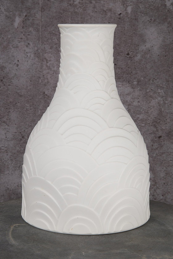 Image 1 of Heinrich H&C Selb Porcelaine biscuit OP Art Vase