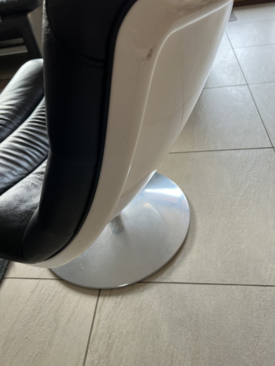 Image 1 of Artifort swivel chair