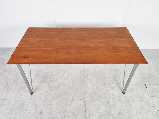 Arne Jacobsen tafel