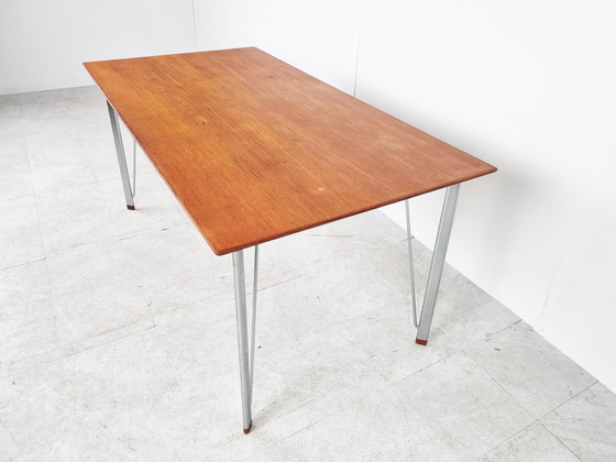 Image 1 of Arne Jacobsen tafel