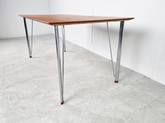 Image 1 of Arne Jacobsen tafel