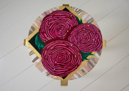 rose stool