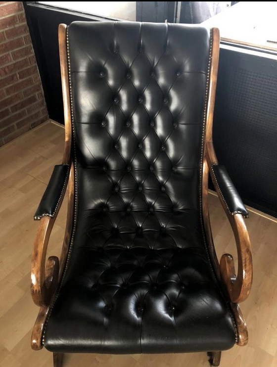 Image 1 of Poltrona Chesterfield modello Victoria