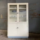 Deckers Medical cabinet