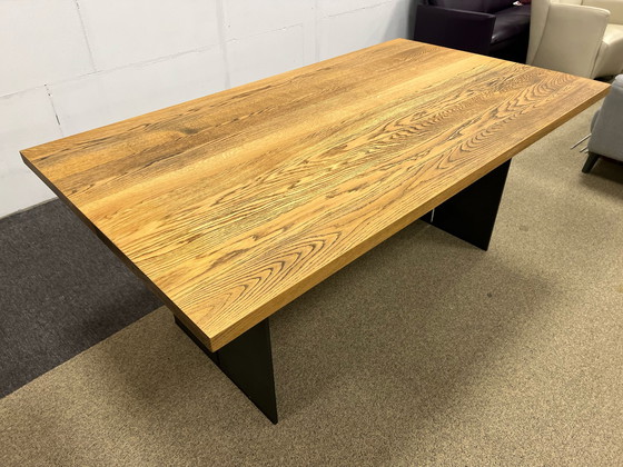 Image 1 of Bert plantagie Santiago dining table