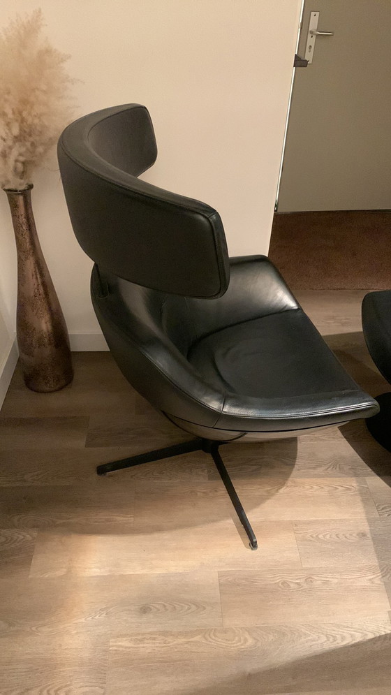 Image 1 of Leolux swivel armchair