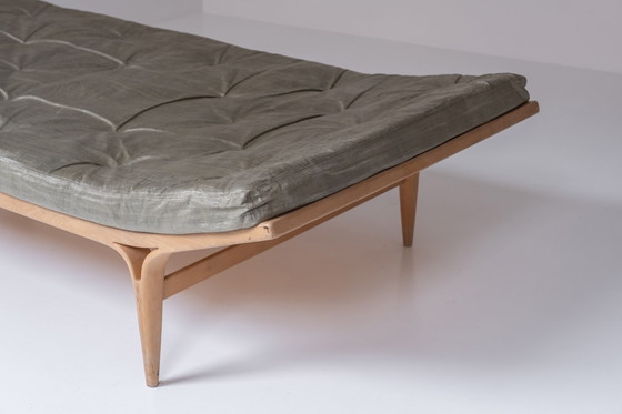 Image 1 of ‘Berlin’ daybed designed by Bruno Mathsson for Firma Karl Mathsson, Sweden 1969.