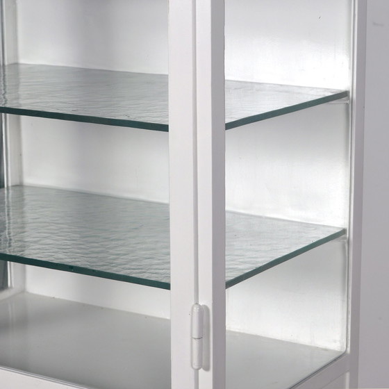 Image 1 of Armadietto medico d'epoca