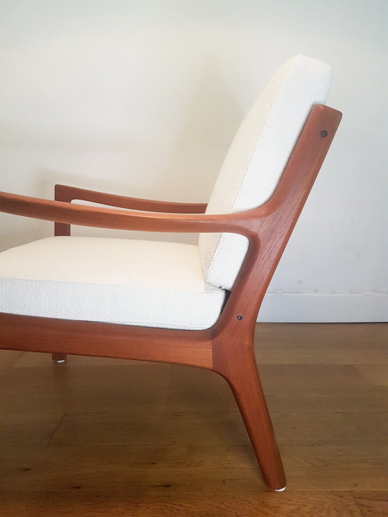 Image 1 of 2 x Ole Wanscher Senator Chairs in teak and bouclé