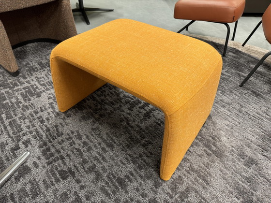 Image 1 of Leolux felizia Footstool fabric orange