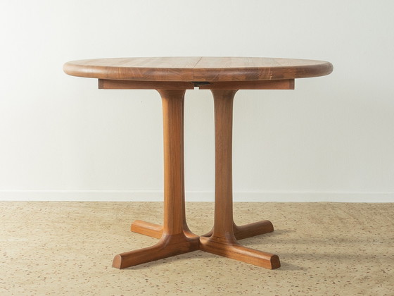 Image 1 of Dyrlund dining table extendable