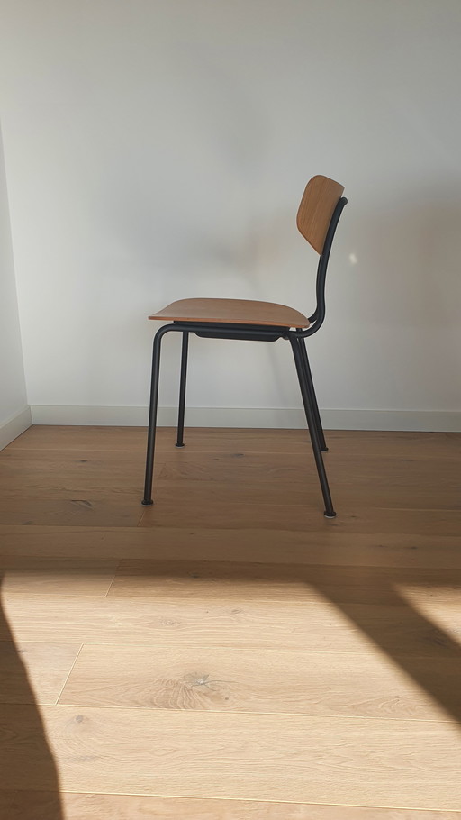 Vitra Moca chair