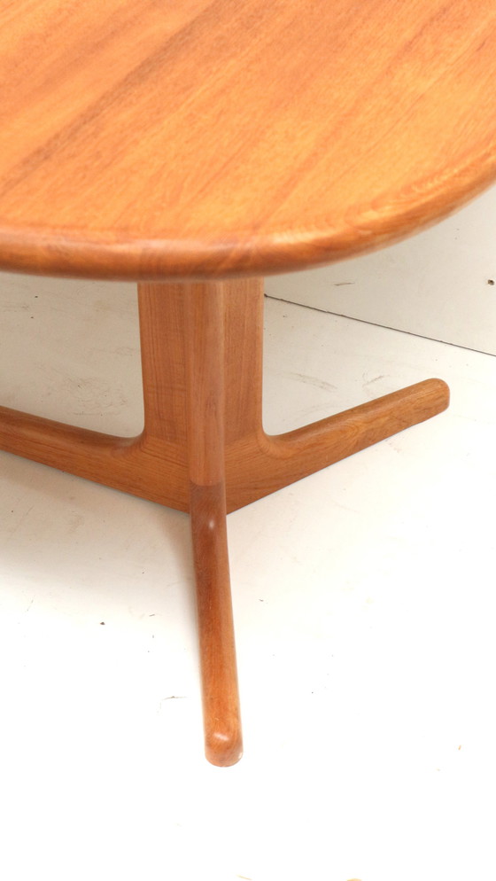 Image 1 of Large XXL vintage Danish design extendable dining table / meeting table designed by Juul Kristensen for Glostrup