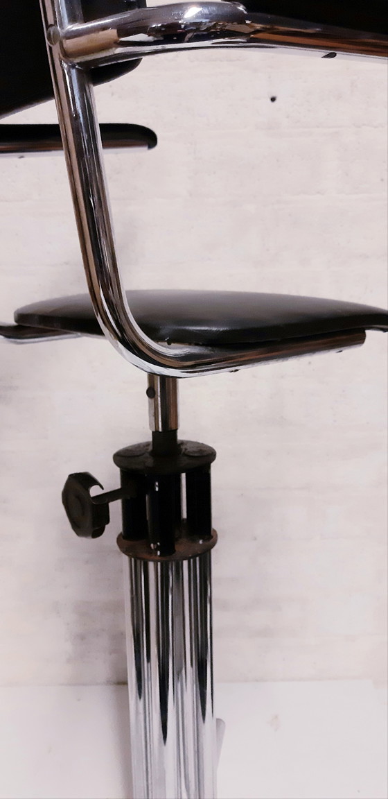 Image 1 of Gispen Children's hairdressing chair