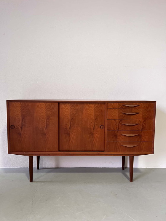 Image 1 of Buffet vintage danois en teck