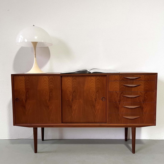 Image 1 of Buffet vintage danois en teck