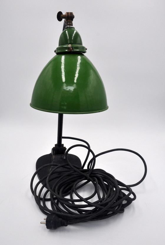 Image 1 of Green industrial workshop lamp - Bauhaus style (1930s)