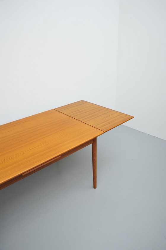 Image 1 of Table de salle à manger vintage extensible en teck